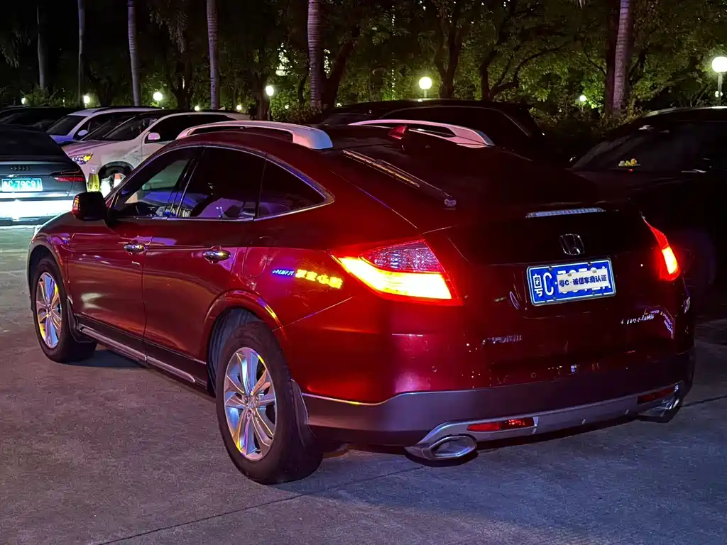 Honda Crosstour 2014 2.4L Luxury