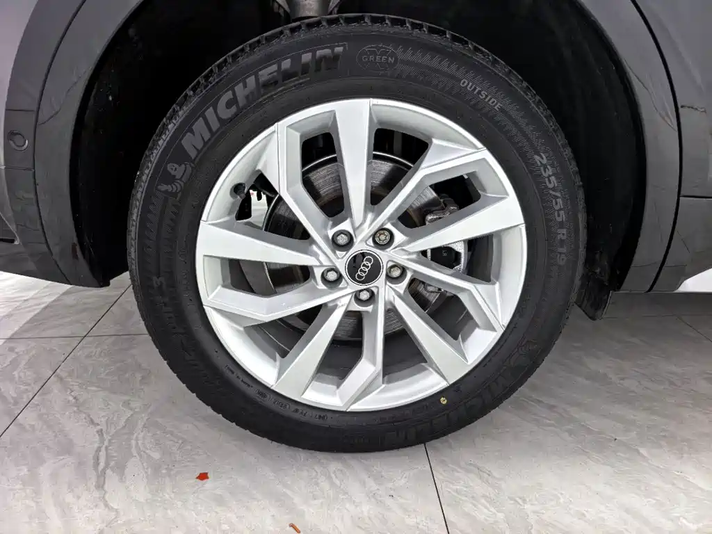 Audi Q5L — миниатюра 16