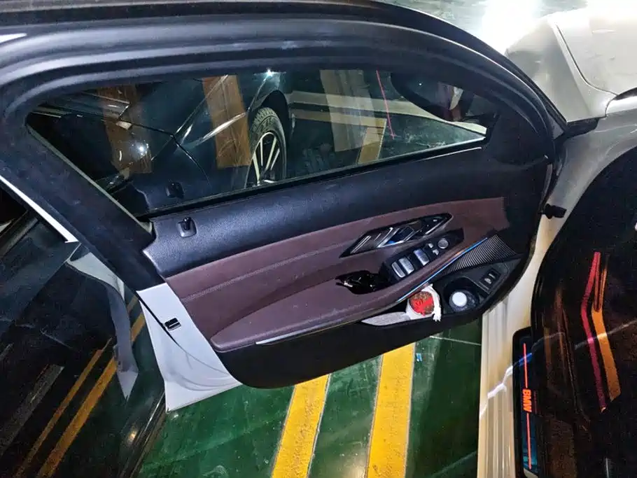 BMW 3 Series — миниатюра 7