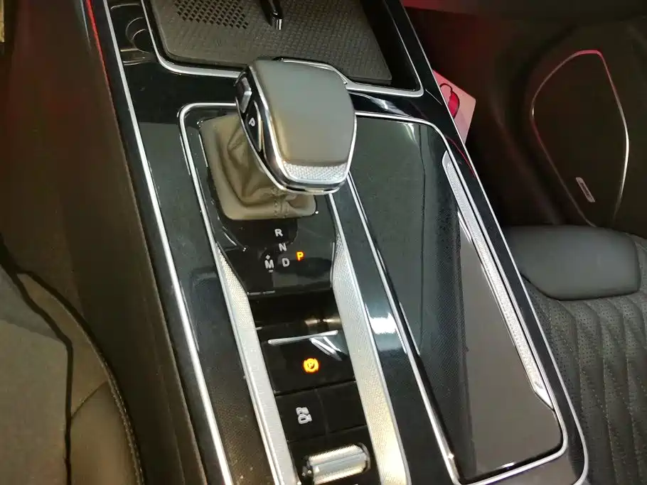 Hongqi Hongqi HS5 — миниатюра 16