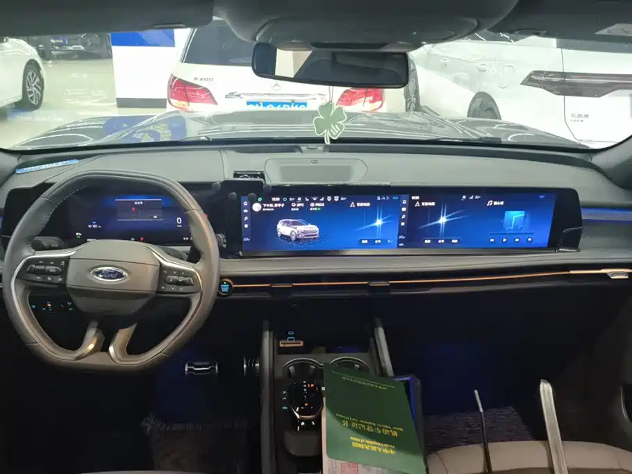 Ford Edge — миниатюра 12