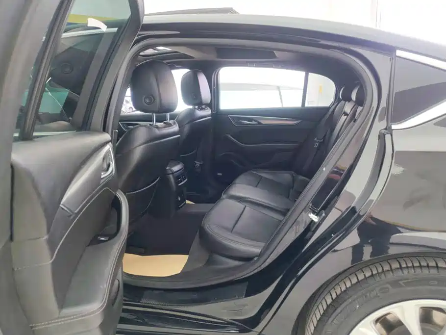 Cadillac CT5 — миниатюра 11