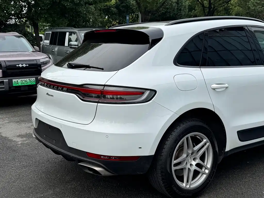 Porsche Macan — миниатюра 26