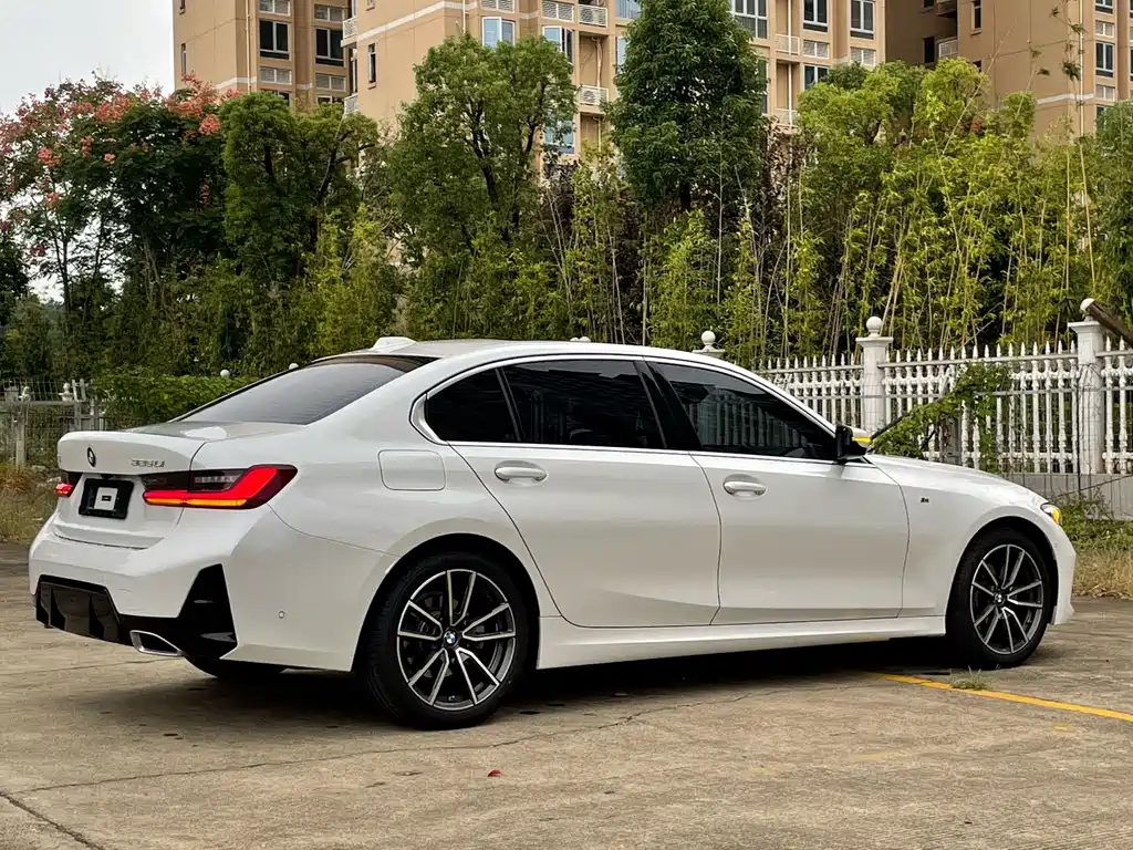 BMW 3 Series — миниатюра 10
