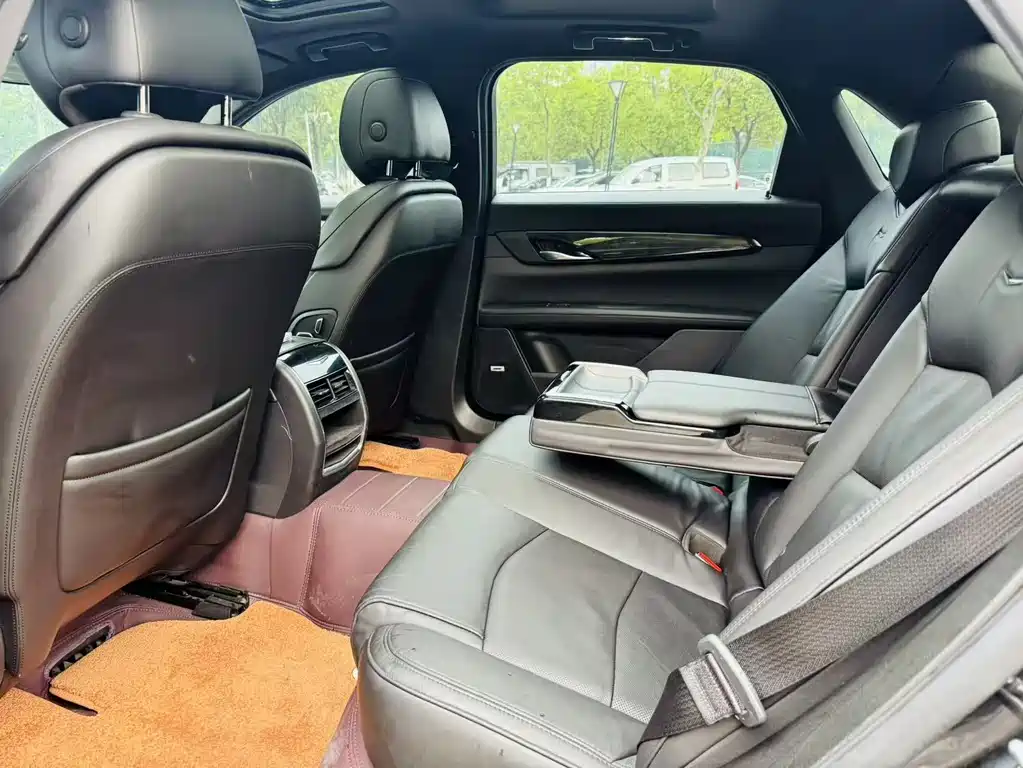 Cadillac CT6 28T Luxury Type, фото 10