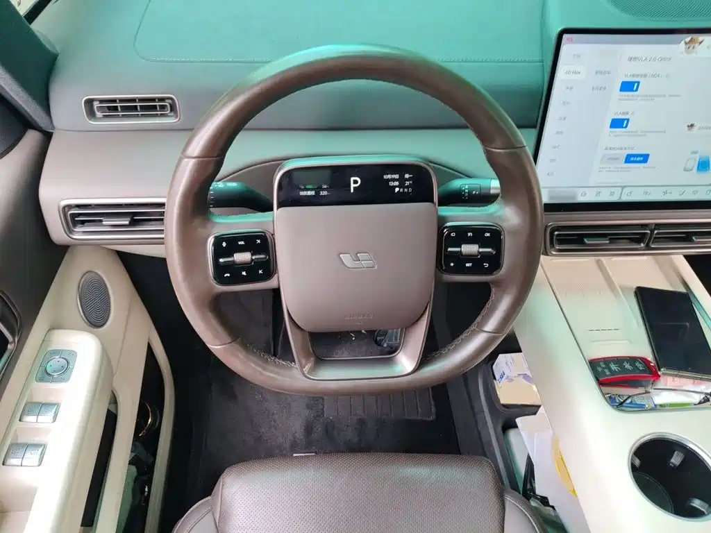Li Auto Li MEGA — миниатюра 11