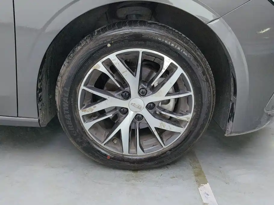 Geely Emgrand — миниатюра 6