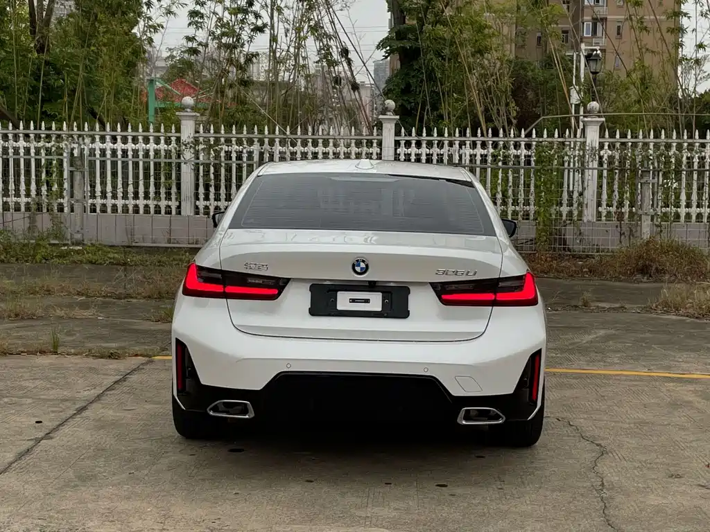 BMW 3 Series — миниатюра 8