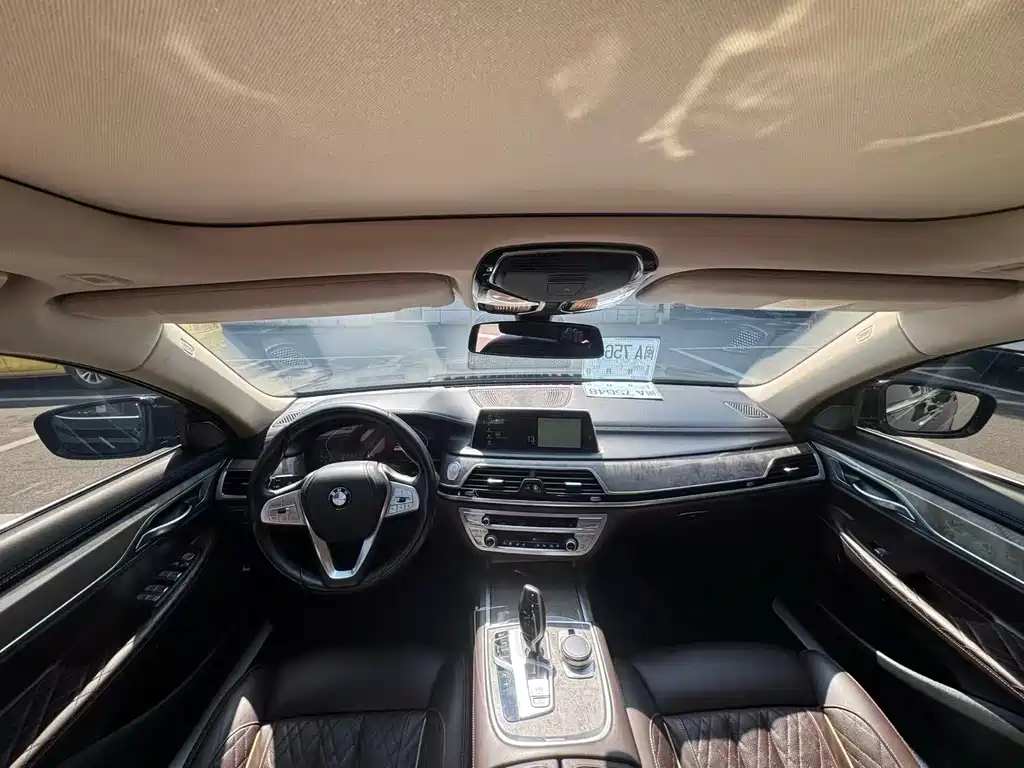 BMW 7 Series 7 2021 740Li Lead Luxury