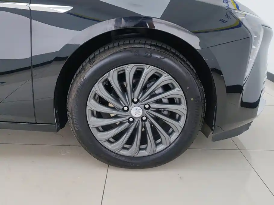 Buick LaCrosse — миниатюра 6