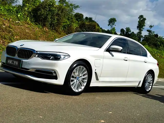 BMW 5 SERIES NEW ENERGY 2019