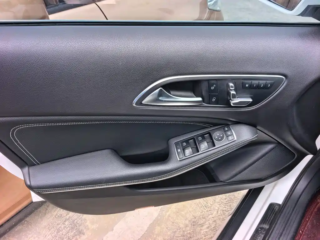 Mercedes-Benz GLA — миниатюра 7