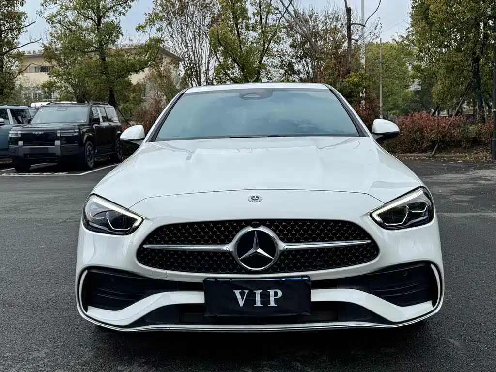 Mercedes-Benz C-Class — миниатюра 2