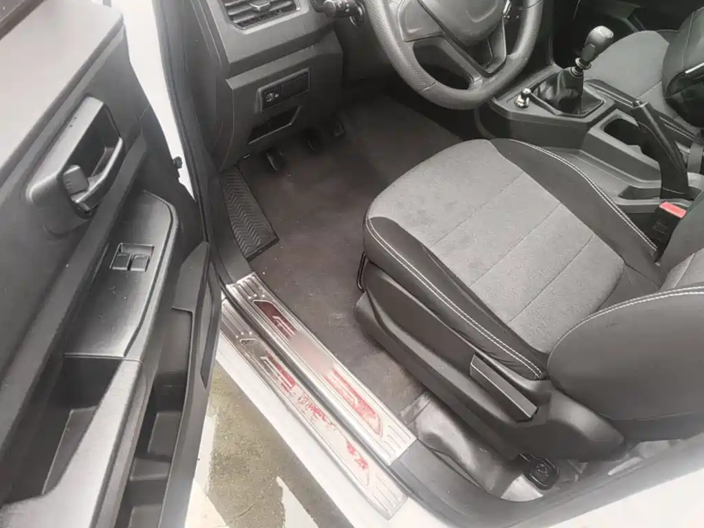 Wuling Hongguang PLUS — миниатюра 16
