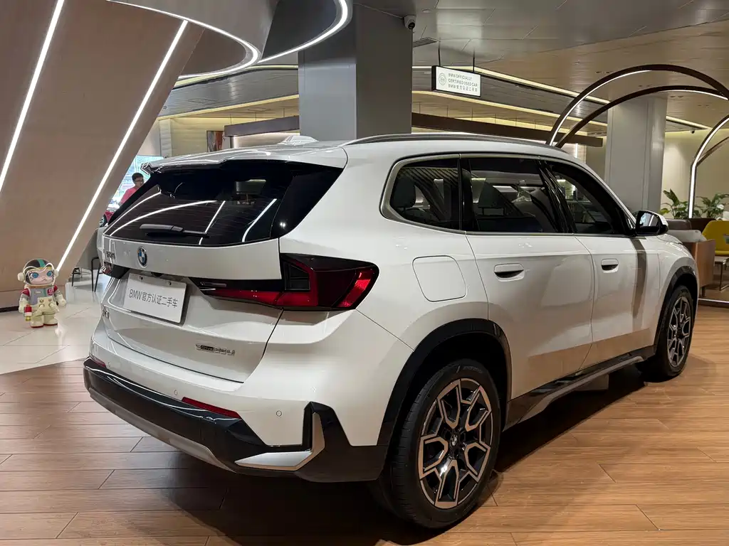 BMW X1 2025 sDrive25Li X