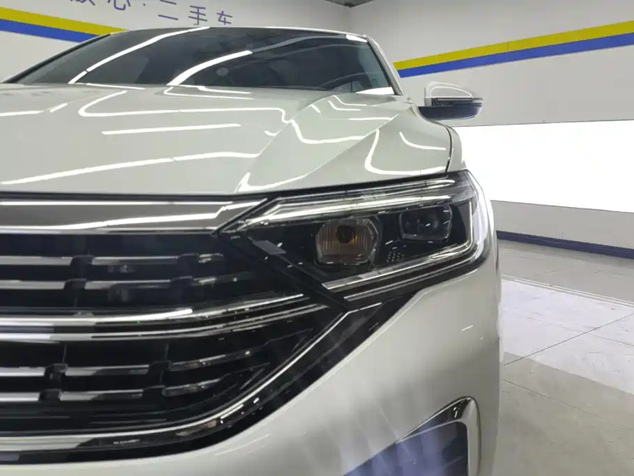 Volkswagen Sagitar — миниатюра 5