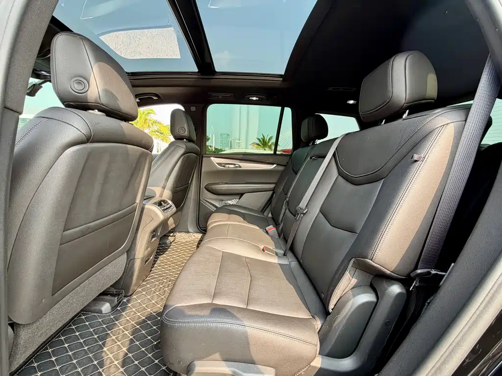 Cadillac XT6 — миниатюра 10