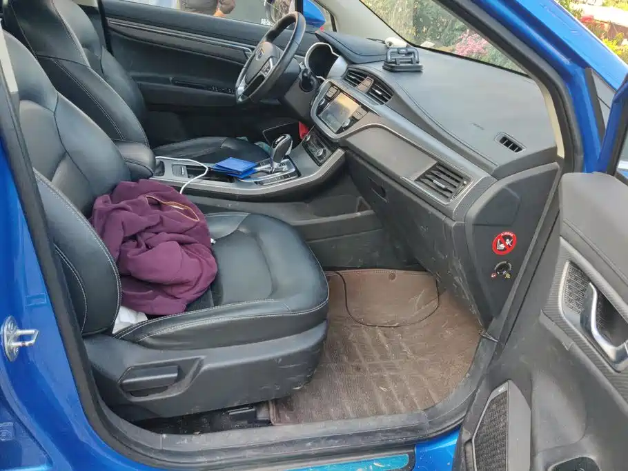 Geely Emgrand GS — миниатюра 8