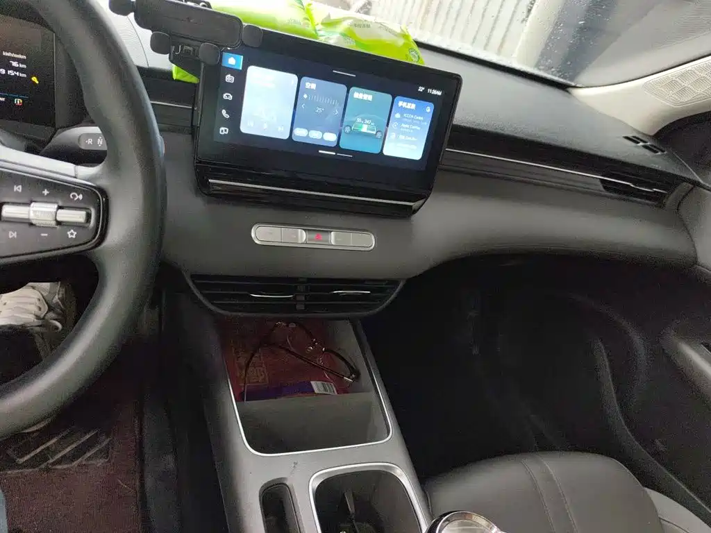 Roewe D6 — миниатюра 10