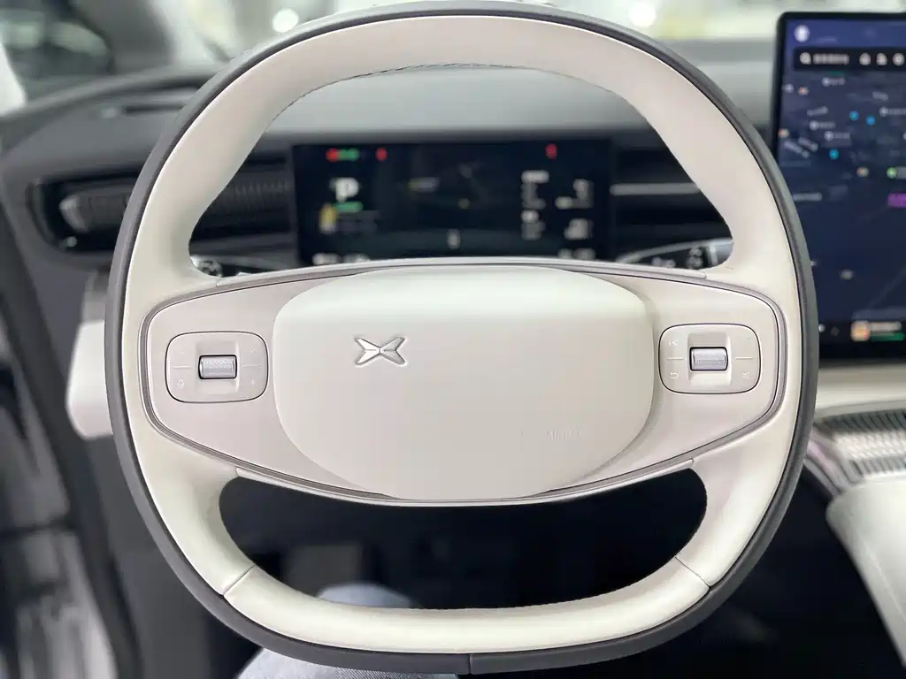 XPeng X9 — миниатюра 16