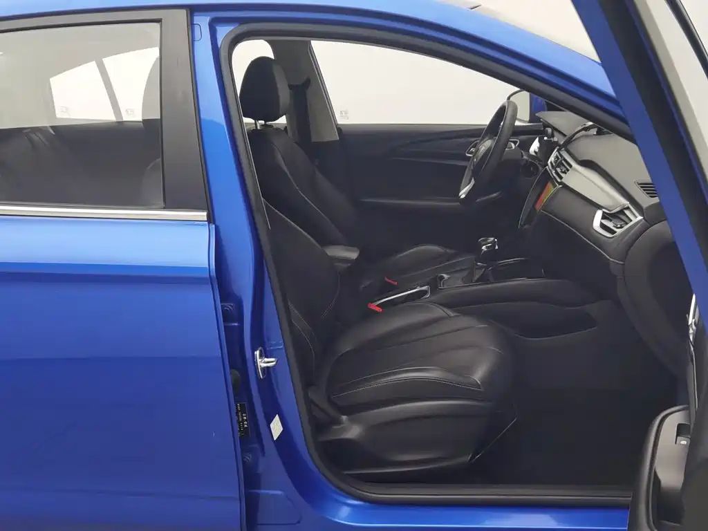 Roewe i5 — миниатюра 23