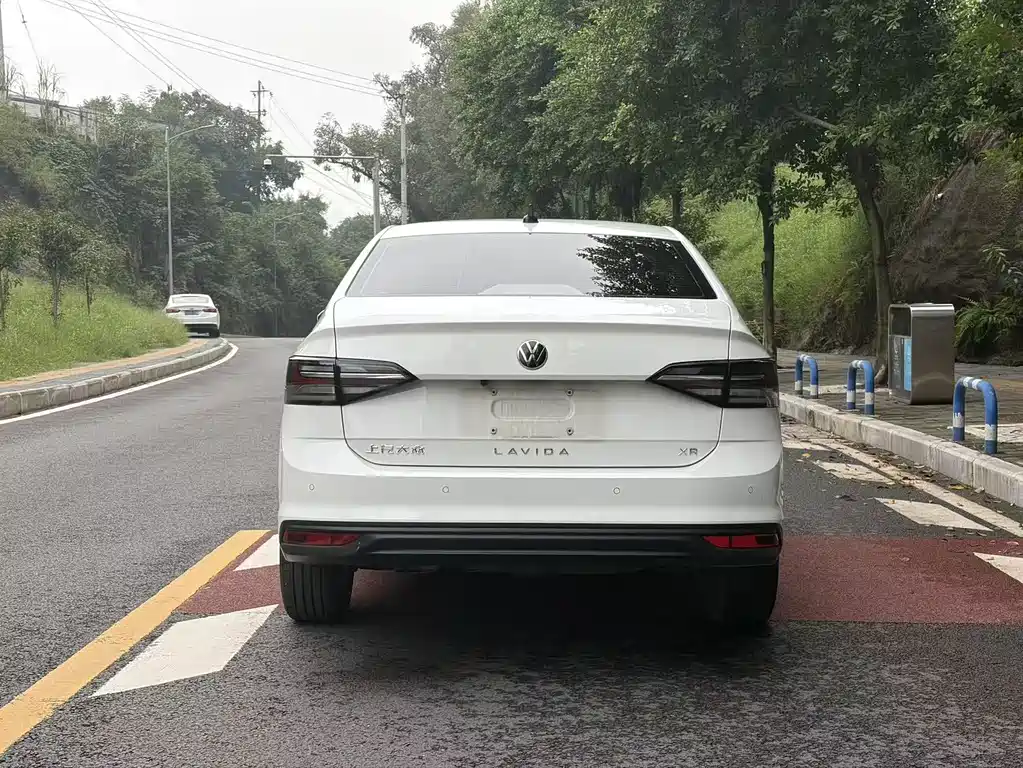 Volkswagen Lavida — миниатюра 12