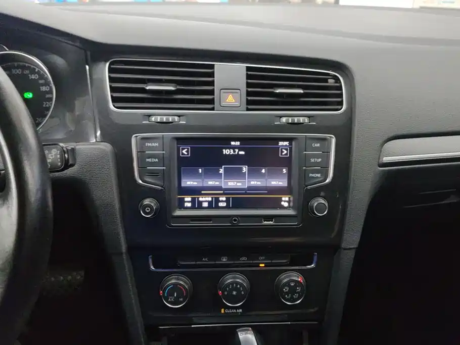 Volkswagen Golf — миниатюра 13