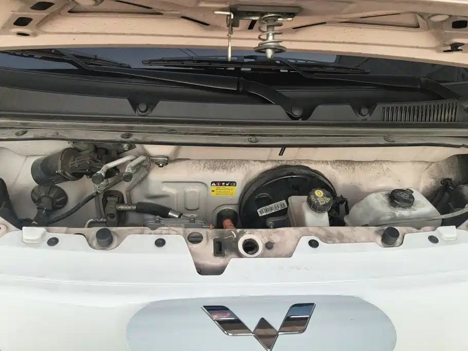 Wuling MINIEV — миниатюра 10