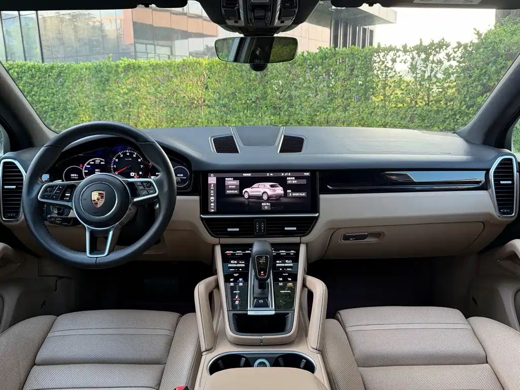 Porsche Cayenne — миниатюра 15