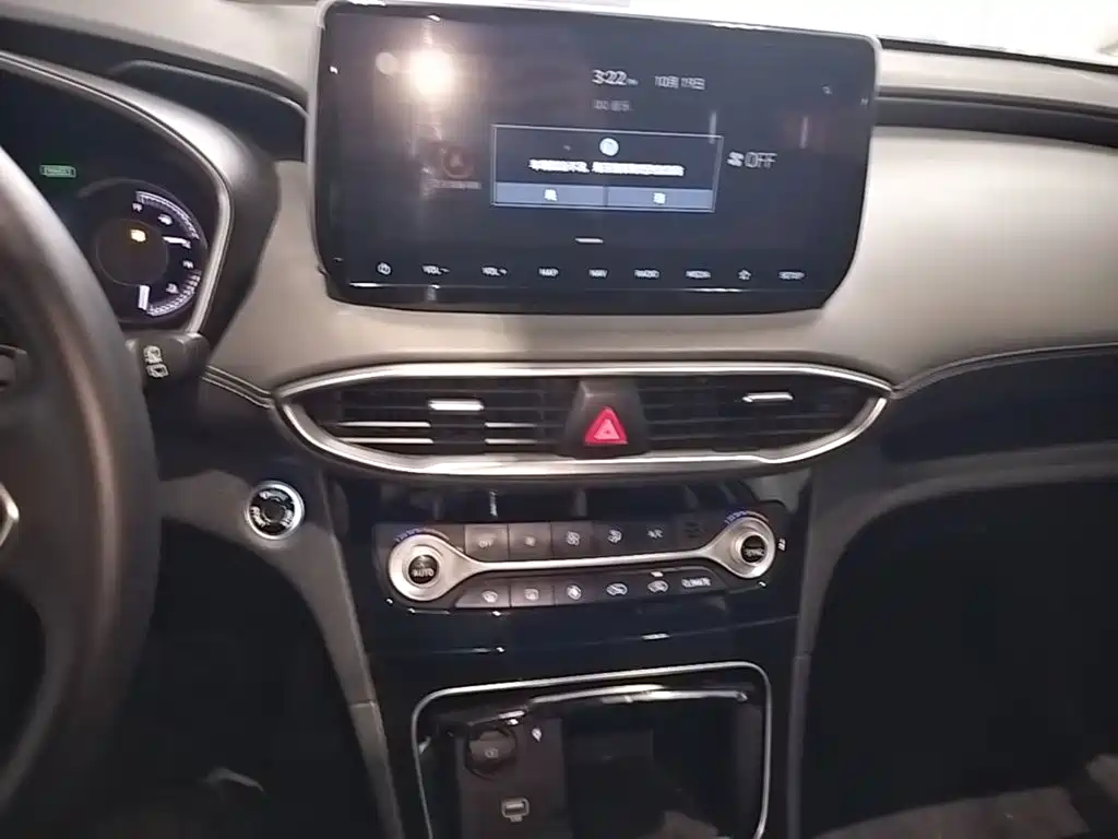 Hyundai Santa Fe — миниатюра 13