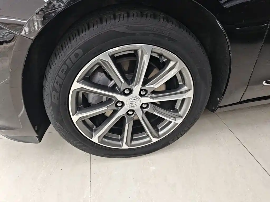 Buick LaCrosse — миниатюра 23