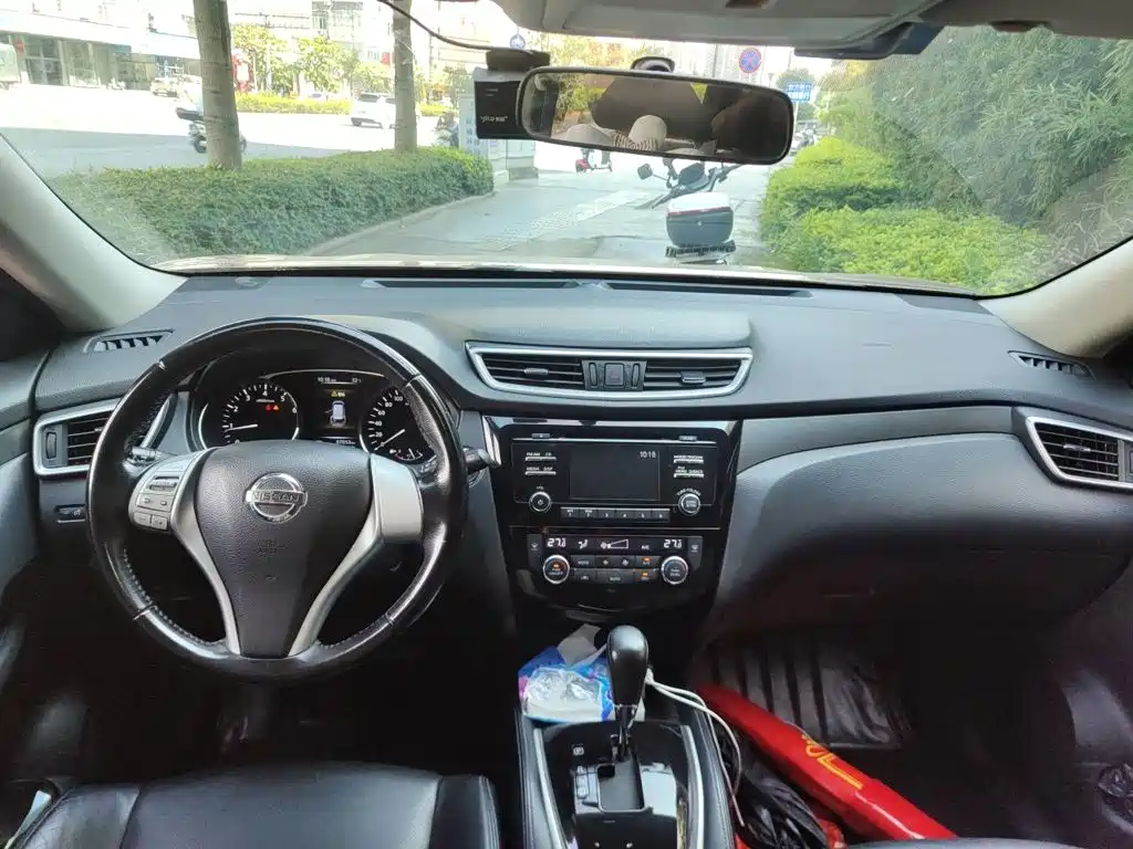 Nissan X-Trail — миниатюра 5