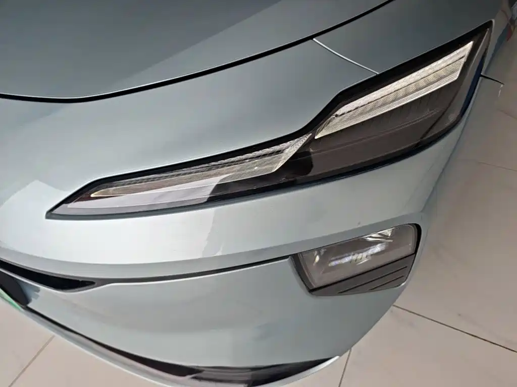 Roewe D6 — миниатюра 24