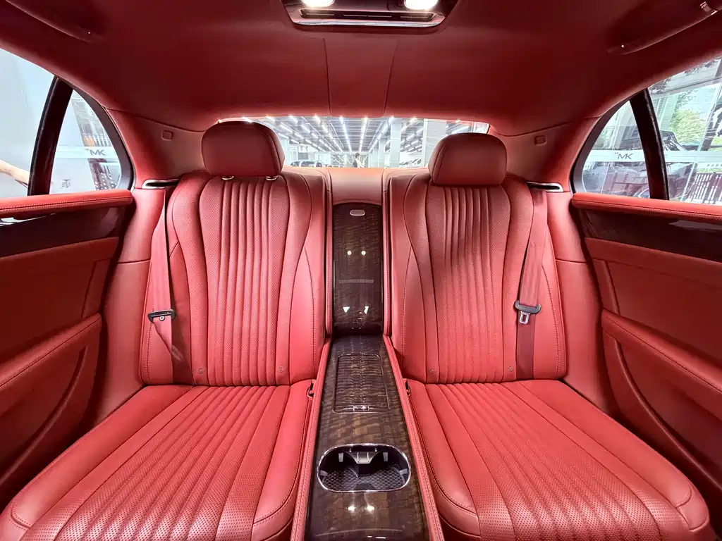 Bentley Flying Spur — миниатюра 8