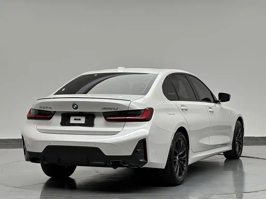 BMW 3 Series — миниатюра 8