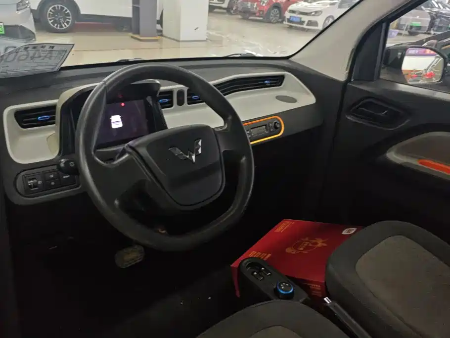 Wuling MINIEV — миниатюра 12