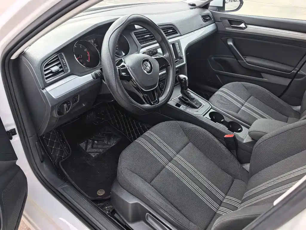 Volkswagen Lamando — миниатюра 7