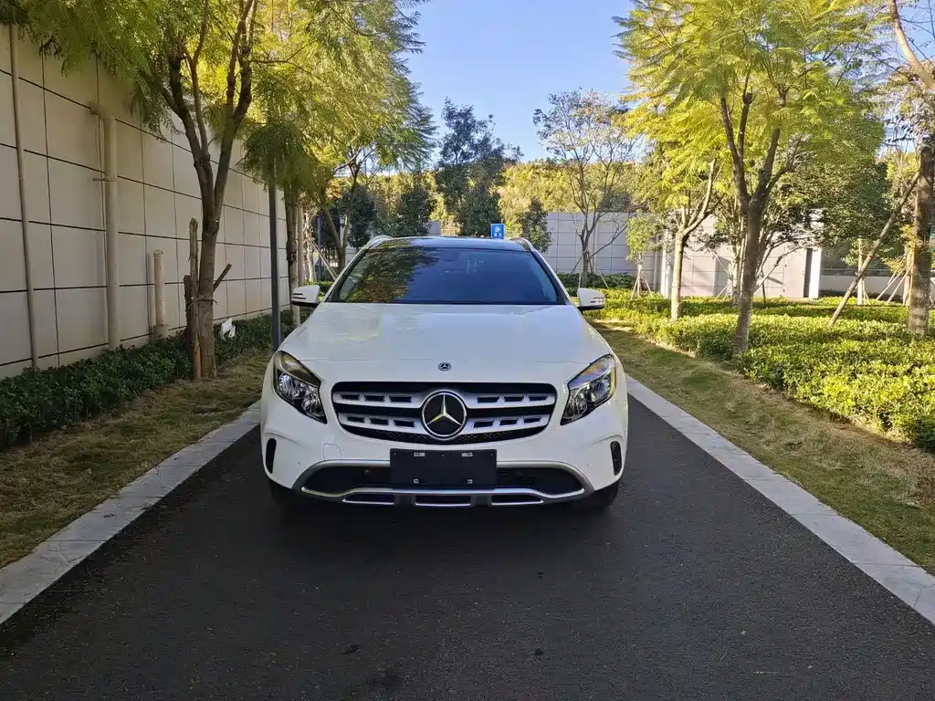 Mercedes-Benz GLA — миниатюра 2