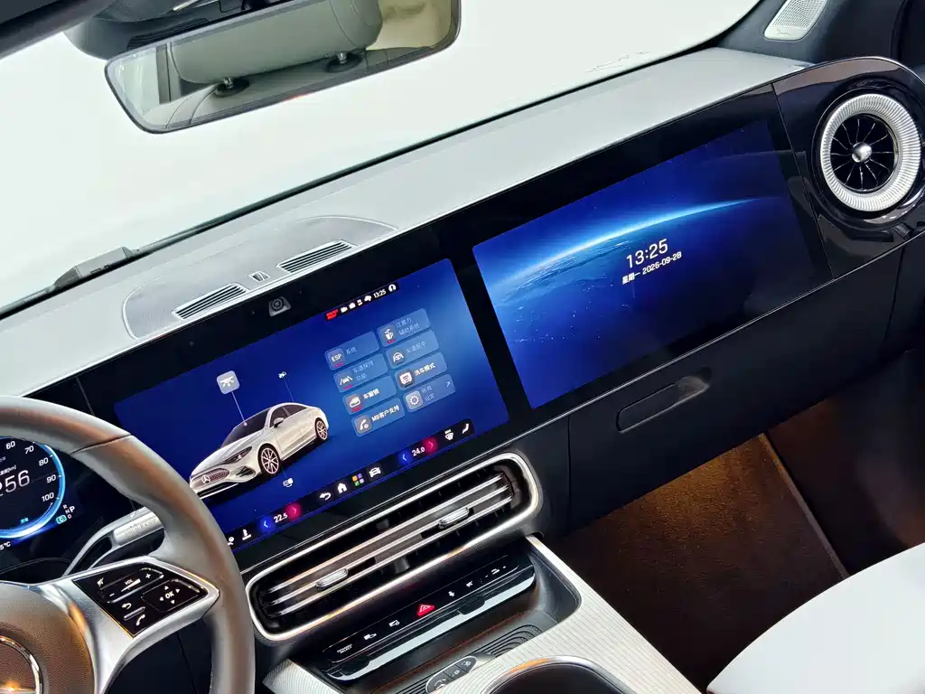 Mercedes-Benz CLA New Energy — миниатюра 12