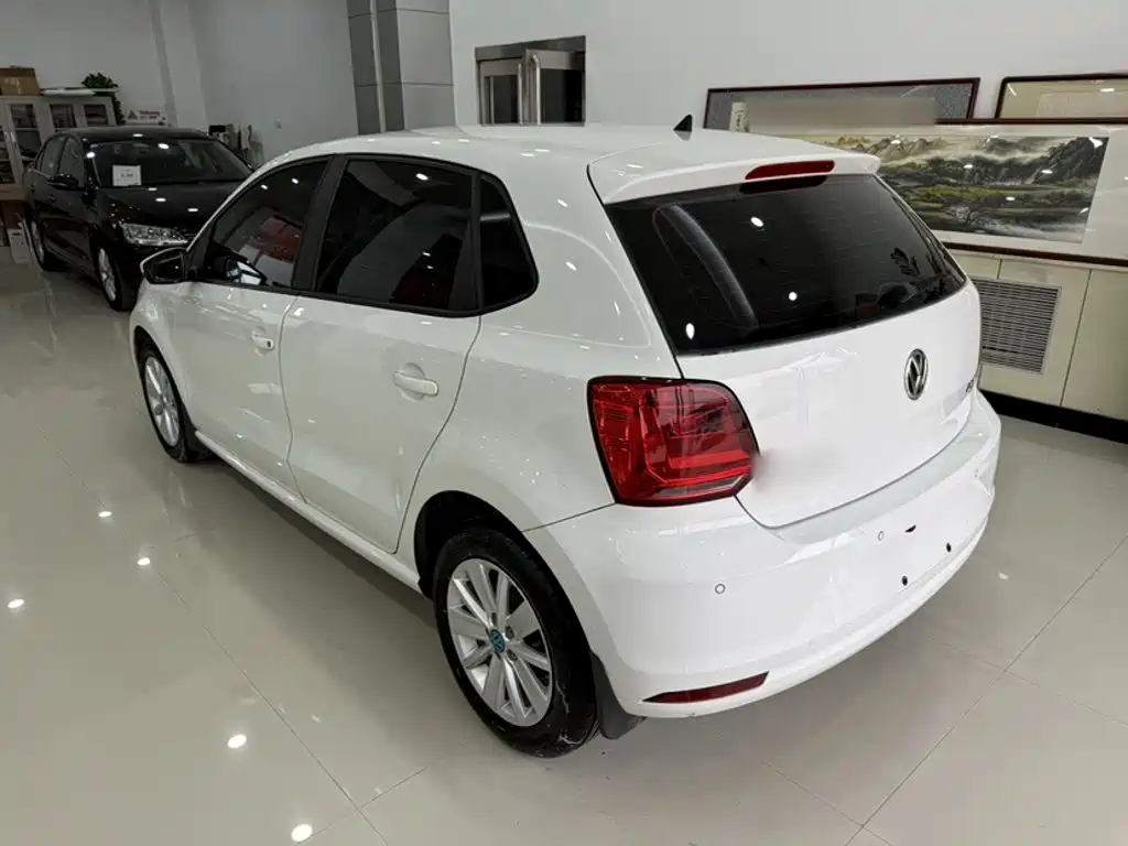 Volkswagen Polo — миниатюра 5