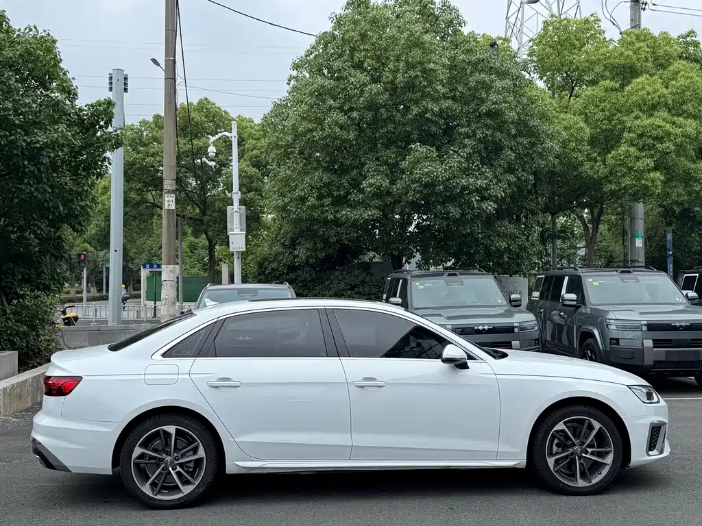 Audi A4L — миниатюра 23