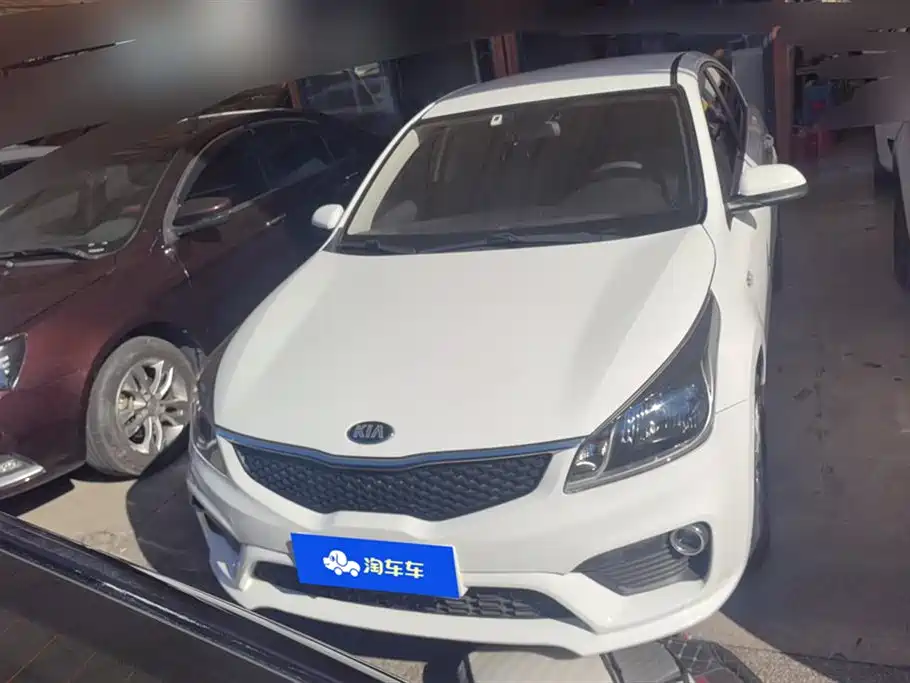 KIA K2