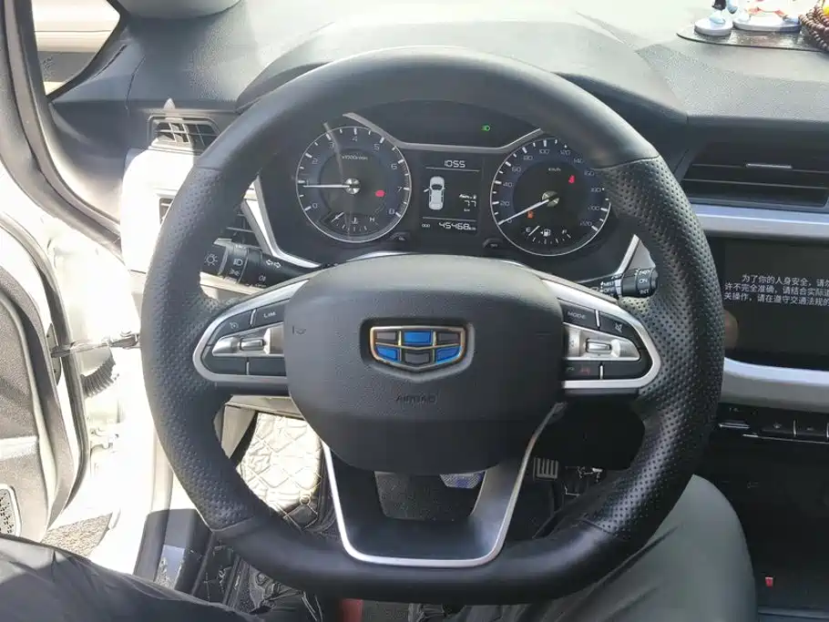Geely Vision X3 — миниатюра 15