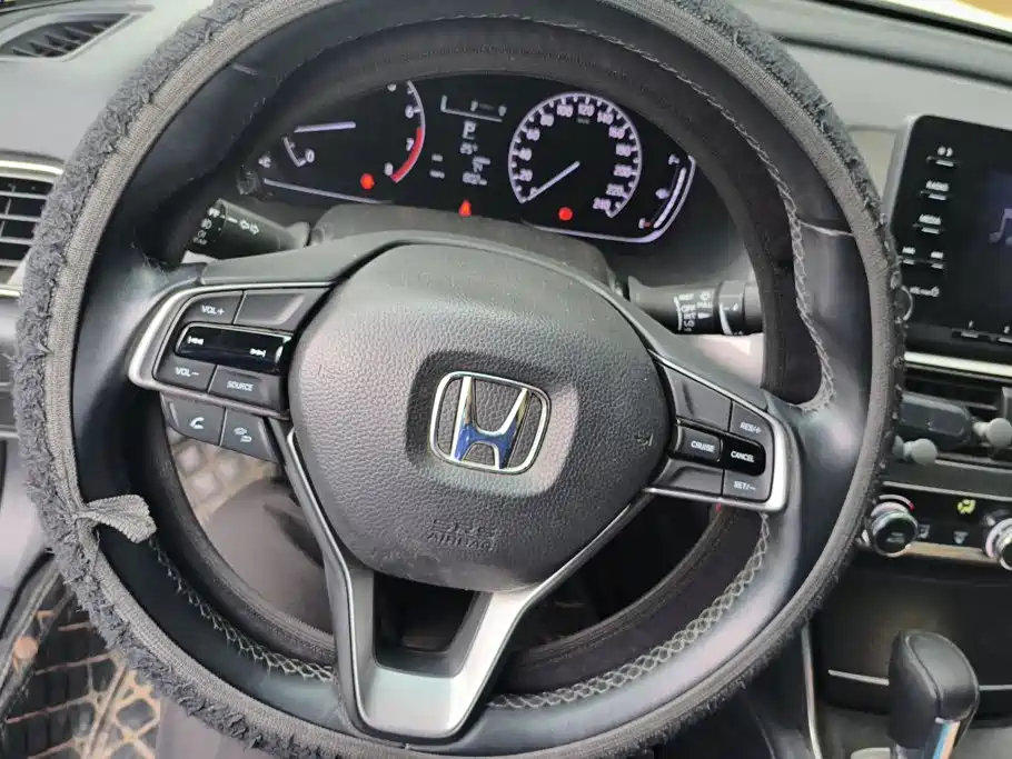 Honda Accord — миниатюра 15