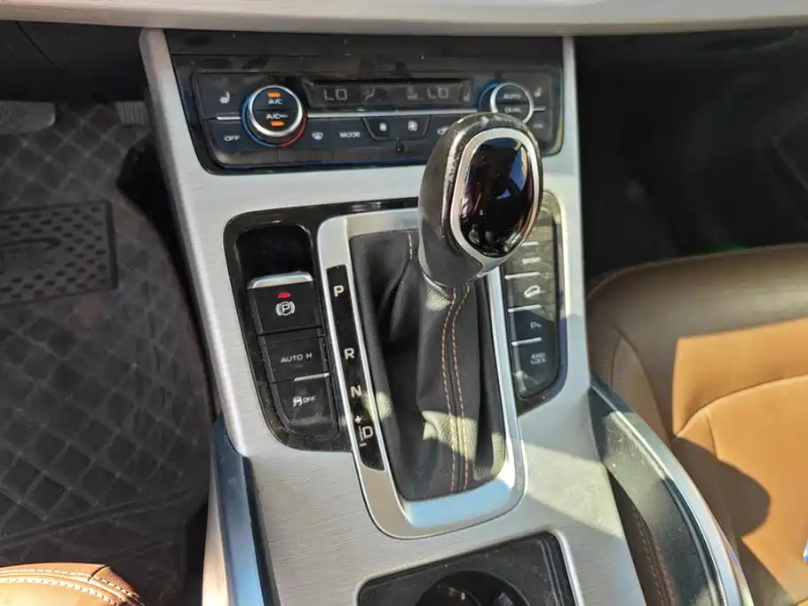 Geely Boyue — миниатюра 16