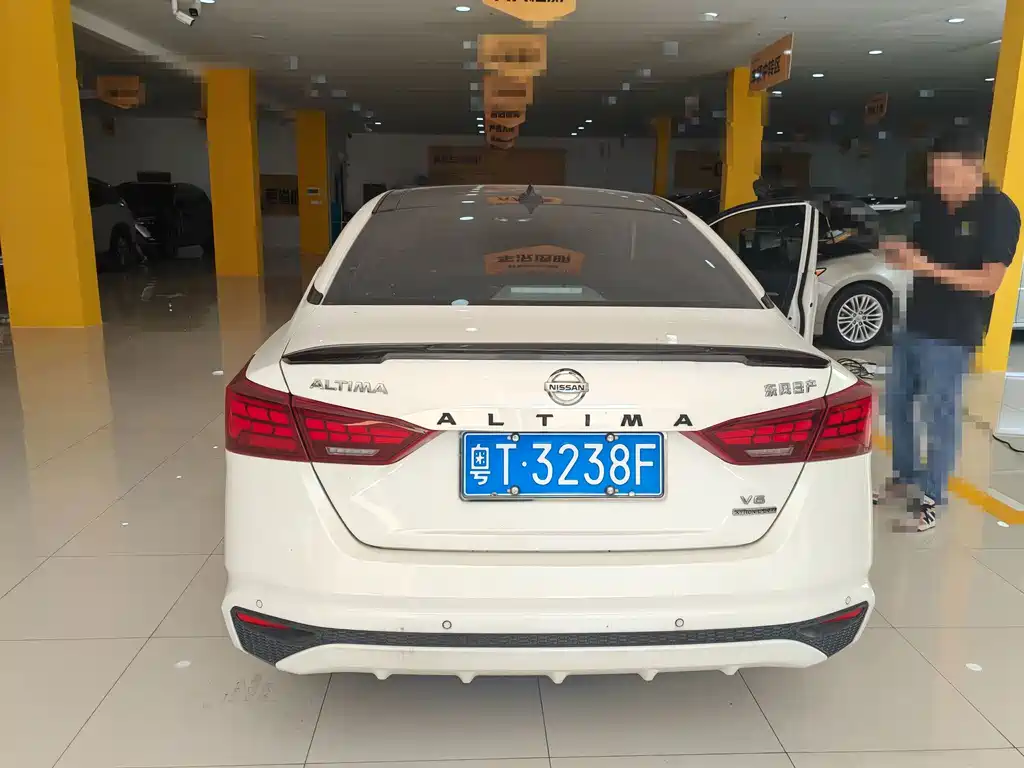 Nissan Teana — миниатюра 8