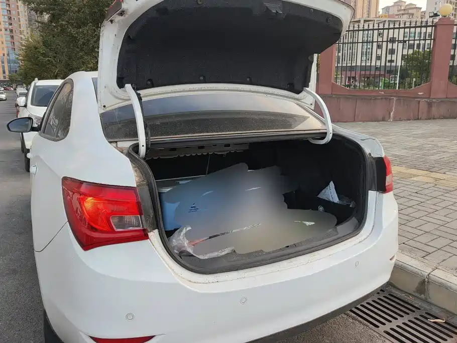 Buick Excelle — миниатюра 4