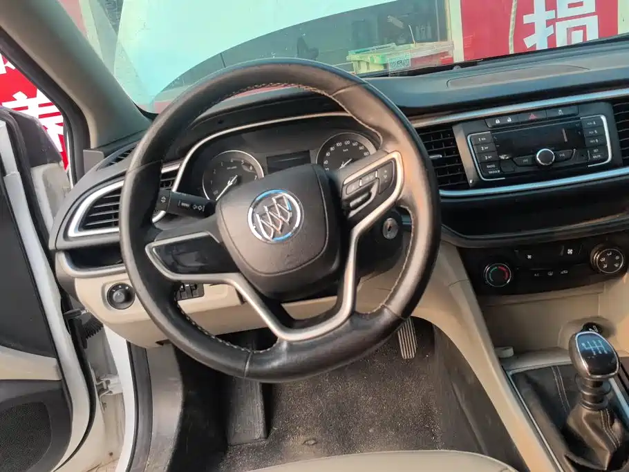 Buick Excelle — миниатюра 15