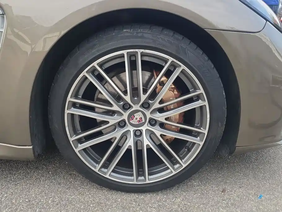 Porsche Panamera — миниатюра 6