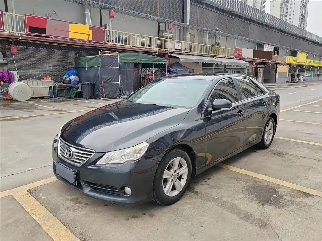 Купить Toyota Reiz